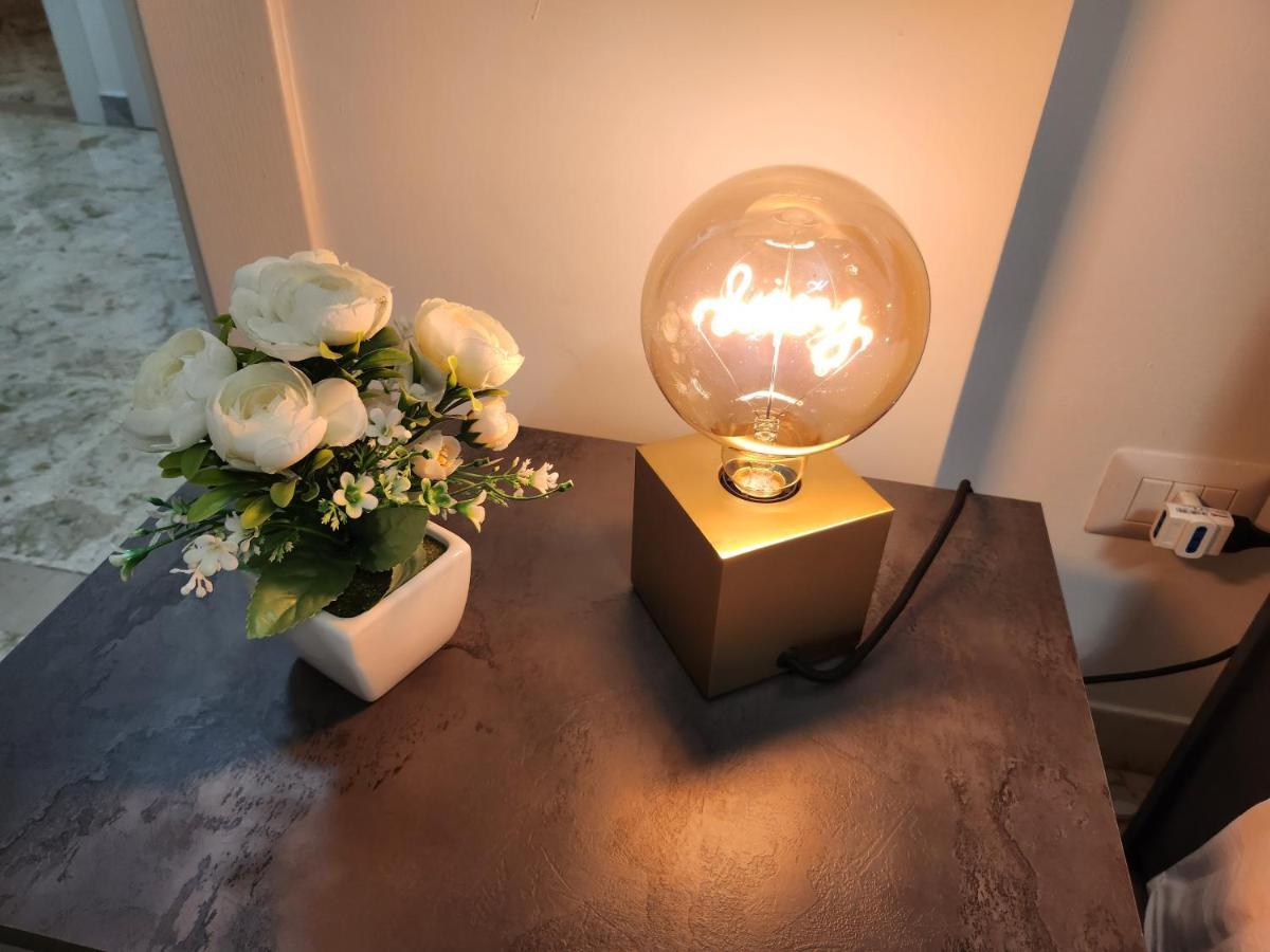 Sweet Night In Bari Apartment Bagian luar foto