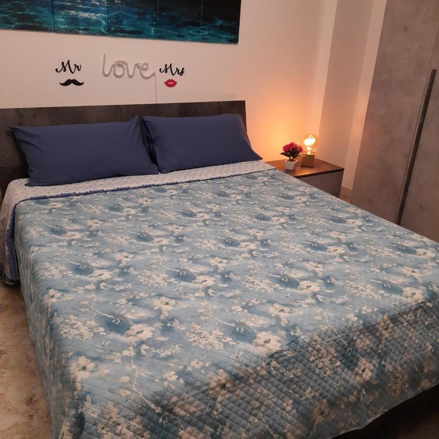 Sweet Night In Bari Apartment Bagian luar foto